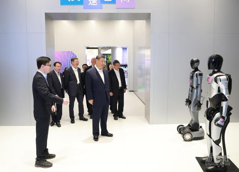 习近平总书记到上海调研，非凡国际代表具身智能行业汇报进展